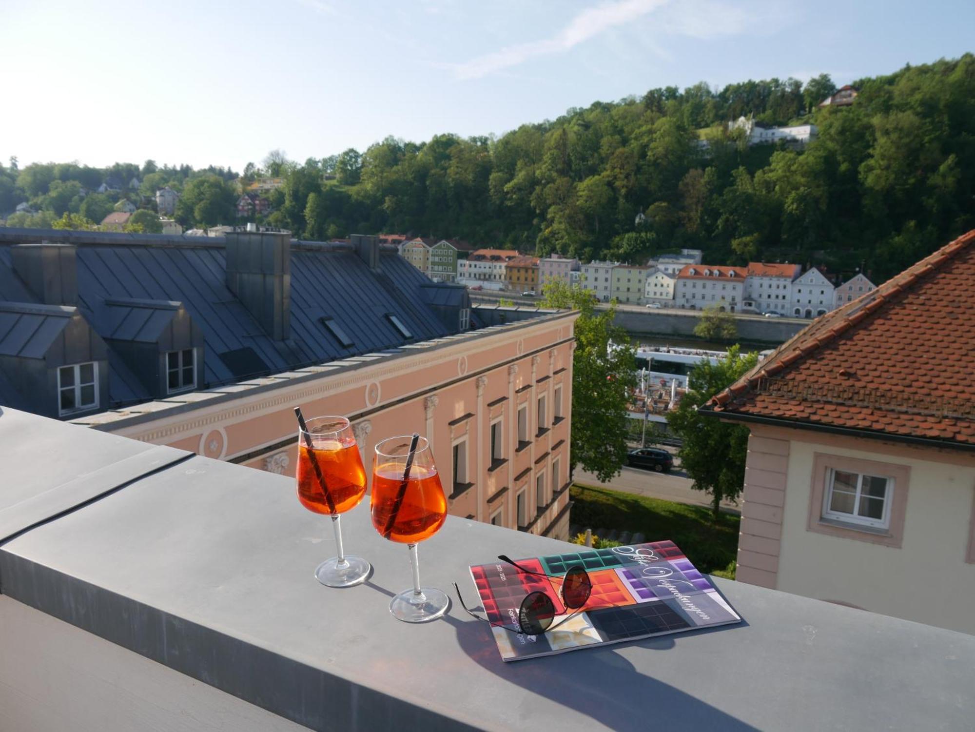 Penthouse - Zentral Und Genial * Passau